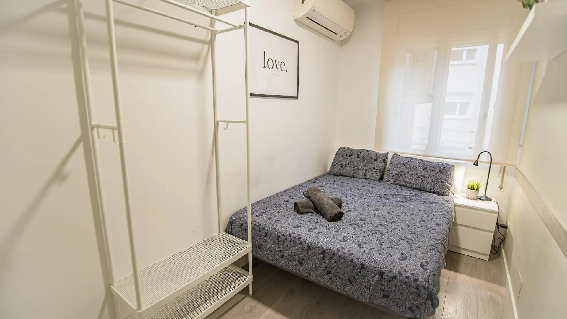 Poeta Apartment Barcelona Spain