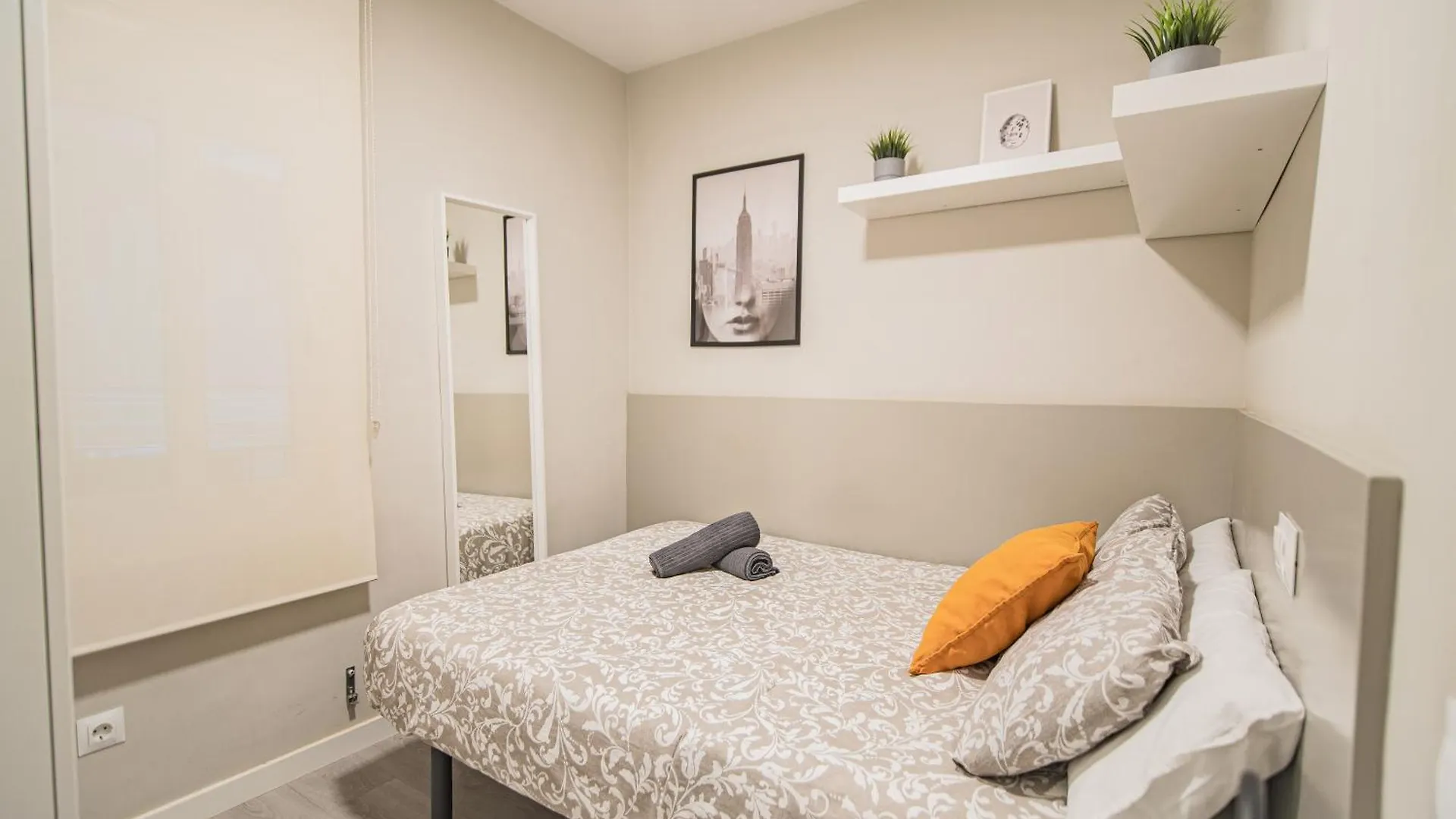 Poeta Apartment Barcelona