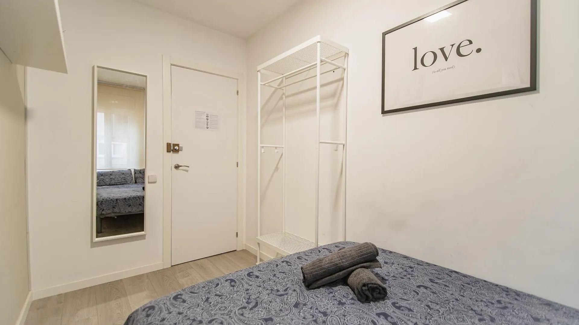Poeta Apartment Barcelona 0*,